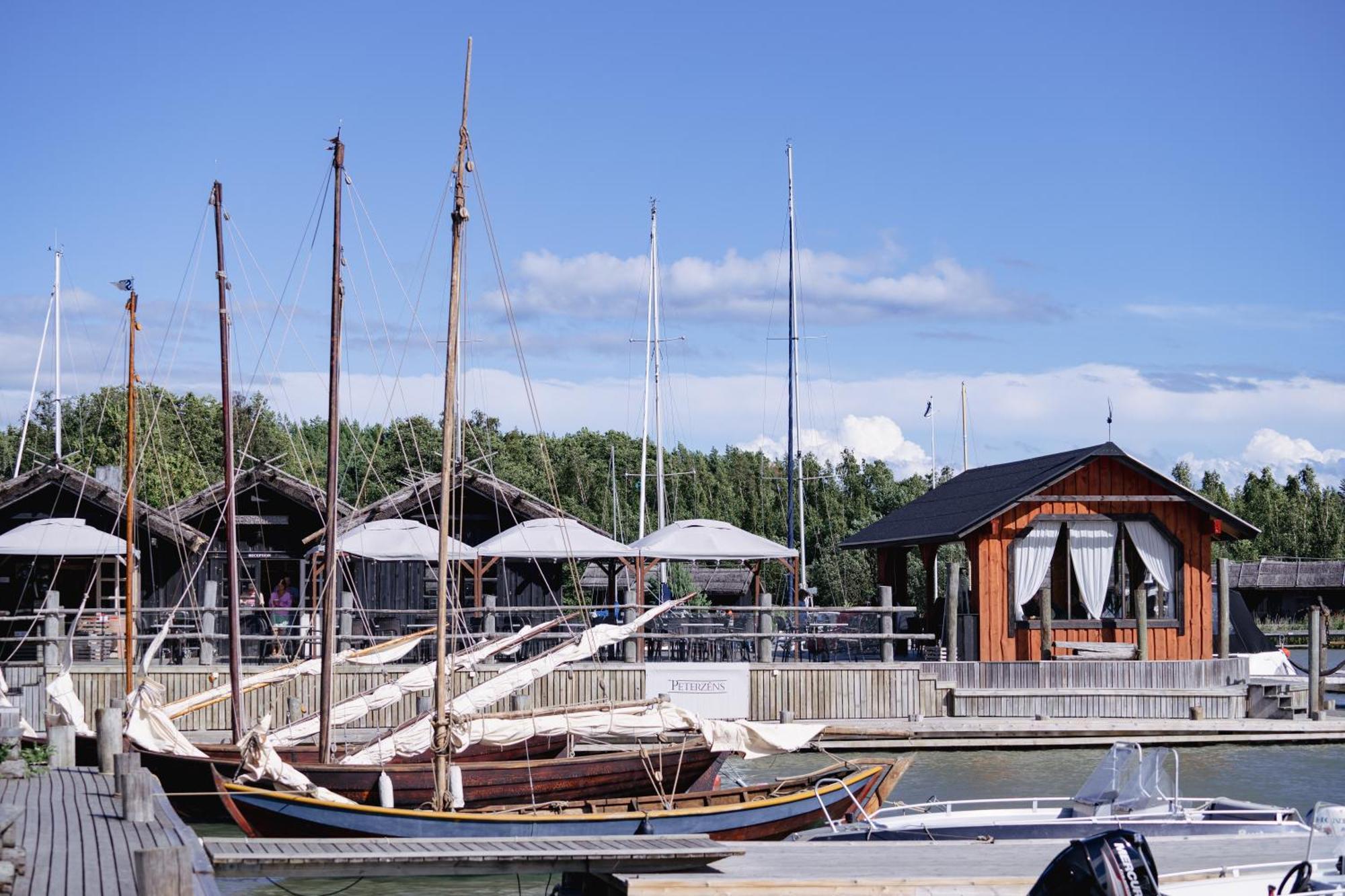 Peterzens Boathouse Villa Laupunen Exteriör bild