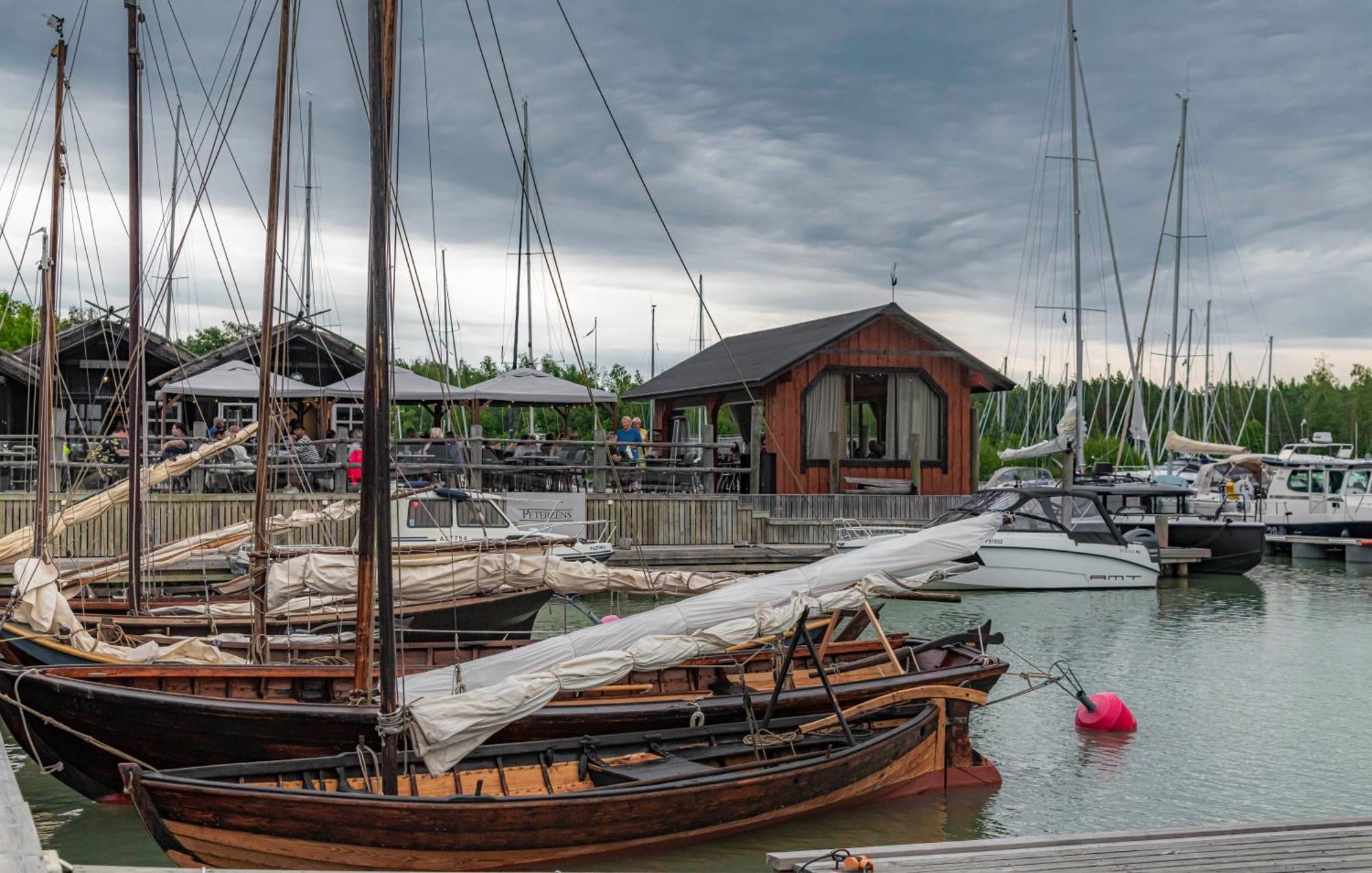 Peterzens Boathouse Villa Laupunen Exteriör bild
